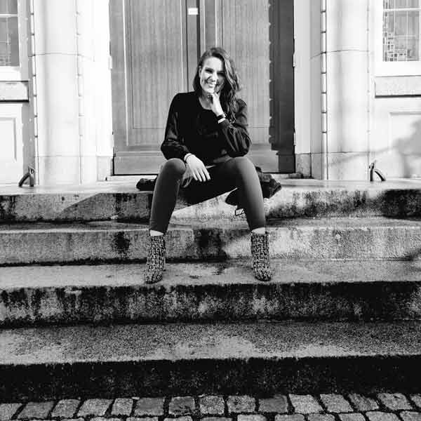 Houth Law - Interim kandidaat-notaris/jurist en advieskantoor